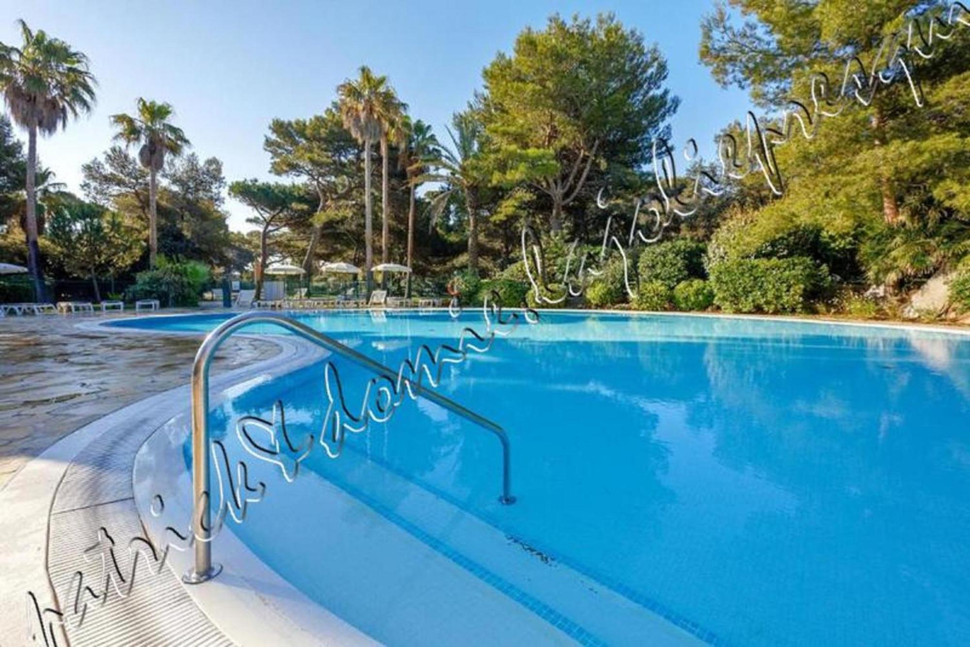 Magnifique Parc De La Presqu'Ile Avec Piscine Et Plage Face A Porquerolles ! Єр Екстер'єр фото